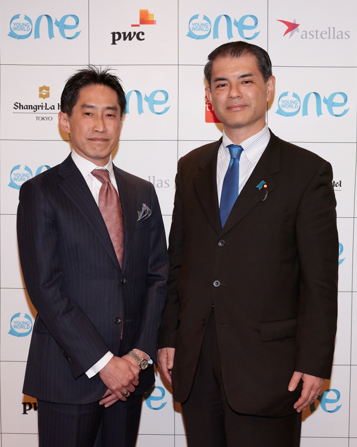 ASTELLAS CEO, MR. NAOKI OKAMURA, AND FORMER MEXT MINISTER, MR. MASAHIKO SHIBAYAMA (2018)